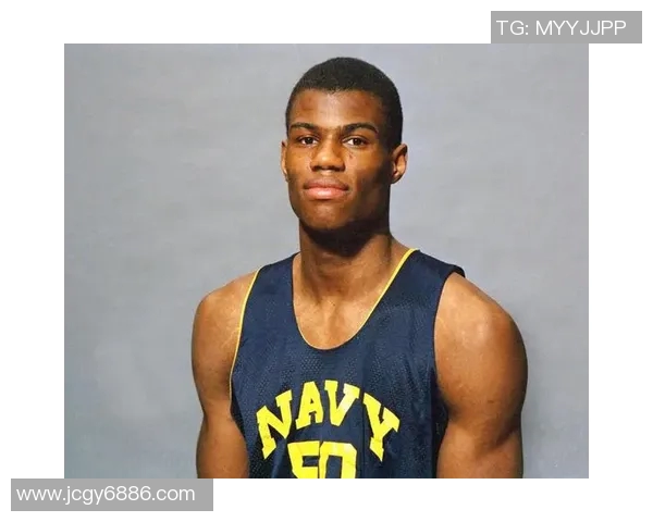 足球明星大卫罗宾逊的传奇人生与辉煌成就回顾